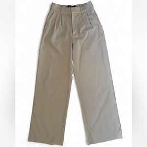 Hollister Livvy Ultra High Rise Wide Leg Trousers in Cream